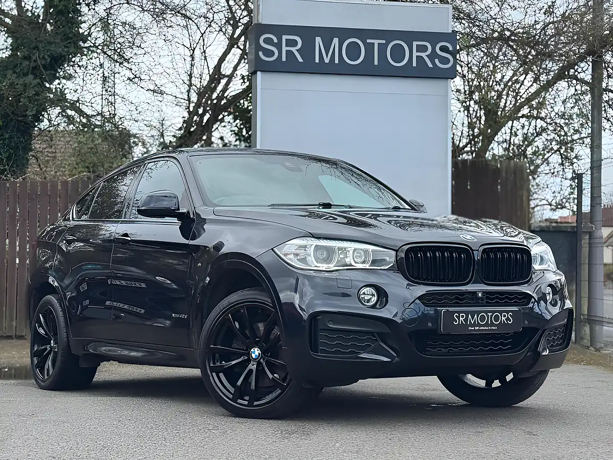 Used 2017 BMW X6 M Sport Black - Front View