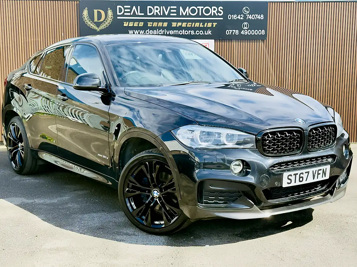 Used 2017 BMW X6 M Sport Black - Front View