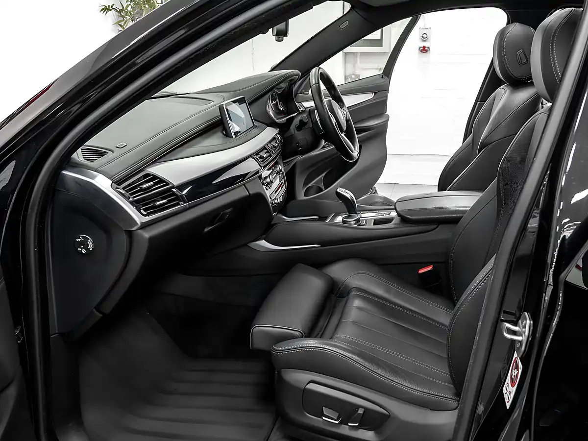 Used 2017 BMW X6 M Sport Black Sapphire - Interior and Exterior details 15