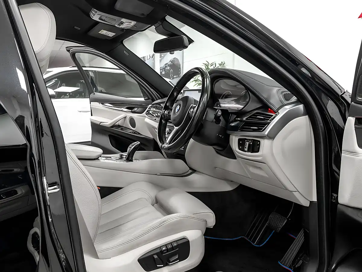 Used 2017 BMW X6 M Sport Sapphire Black - Interior and Exterior details 14