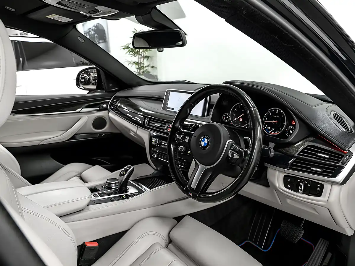 Used 2017 BMW X6 M Sport Sapphire Black - Interior and Exterior details 17