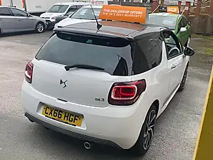 Used 2017 Citreon DS3 Prestige White - Interior and Exterior details 7