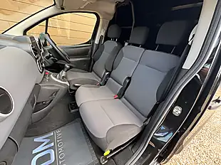 Used 2017 Citroen Berlingo 625 Enterprise Blue Black - Interior and Exterior details 19