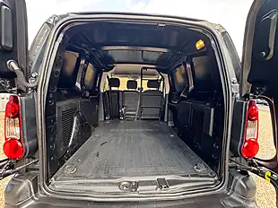 Used 2017 Citroen Berlingo 625 Enterprise Blue Black - Interior and Exterior details 5
