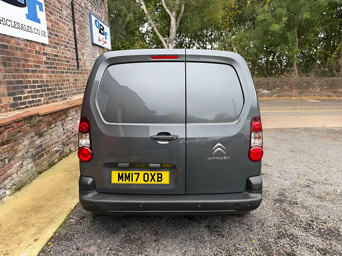Used 2017 Citroen Berlingo 625 Enterprise Blue Grey - Interior and Exterior details 4