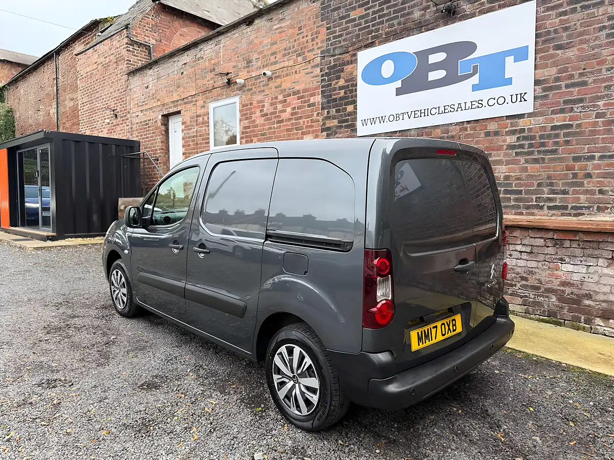 Used 2017 Citroen Berlingo 625 Enterprise Blue Grey - Interior and Exterior details 5