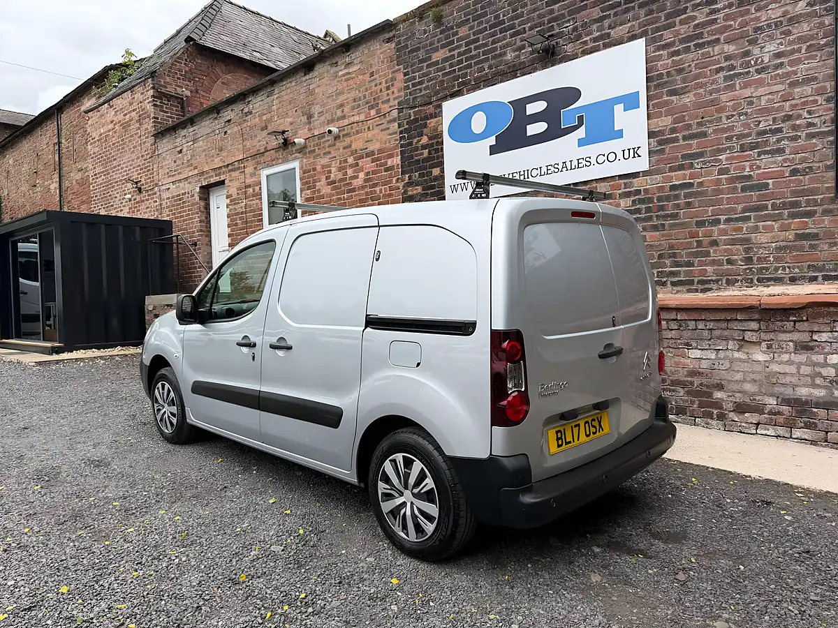 Used 2017 Citroen Berlingo 625 Enterprise Blue Silver - Interior and Exterior details 6