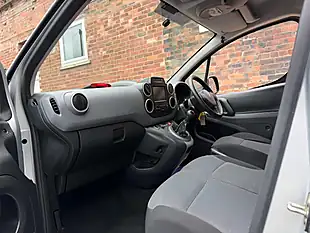 Used 2017 Citroen Berlingo 625 Enterprise Blue Silver - Interior and Exterior details 9