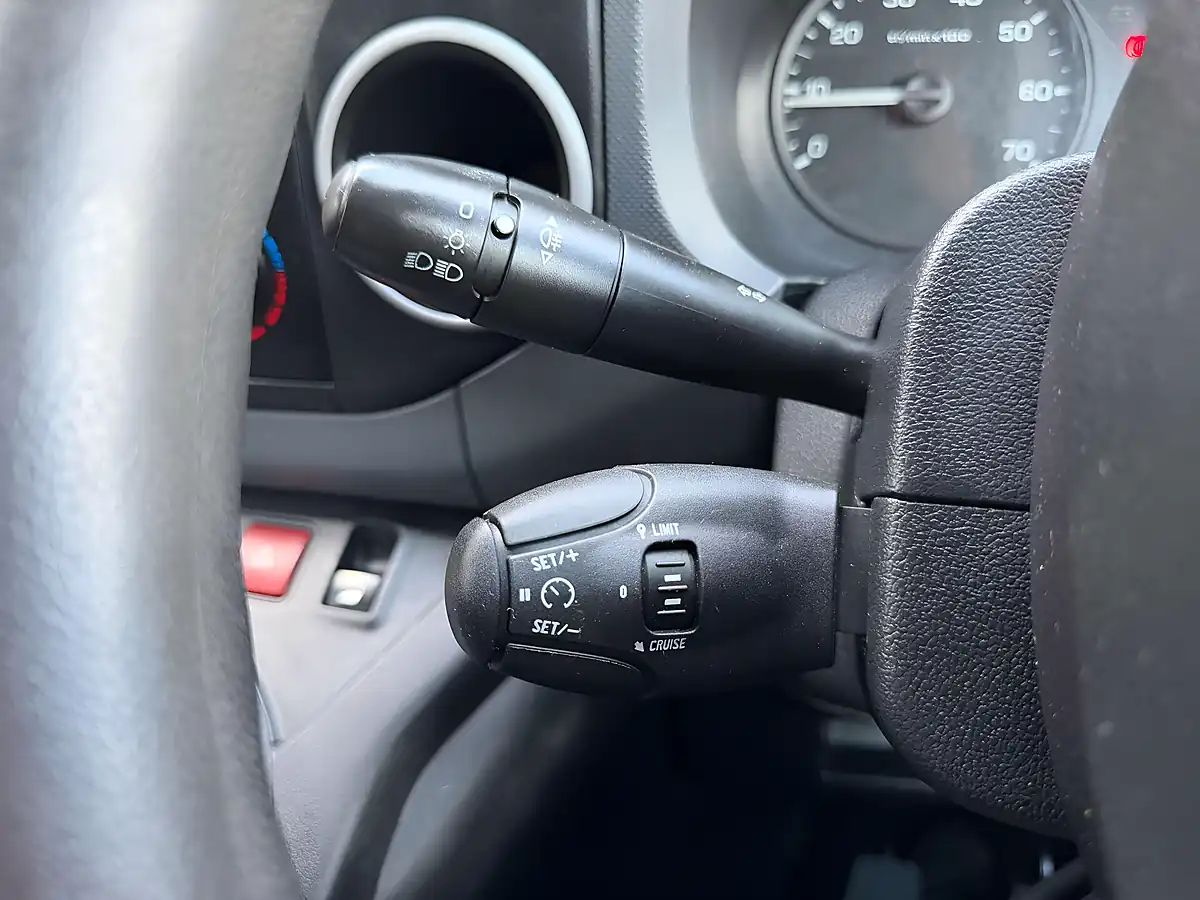 Used 2017 Citroen Berlingo 625 Enterprise Blue Silver - Interior and Exterior details 17