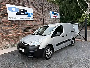 Used 2017 Citroen Berlingo 625 Enterprise Blue Silver - Interior and Exterior details 4