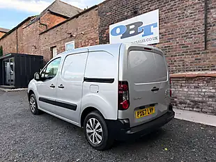 Used 2017 Citroen Berlingo 625 Enterprise Blue Silver - Interior and Exterior details 6