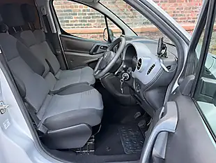 Used 2017 Citroen Berlingo 625 Enterprise Blue Silver - Interior and Exterior details 7