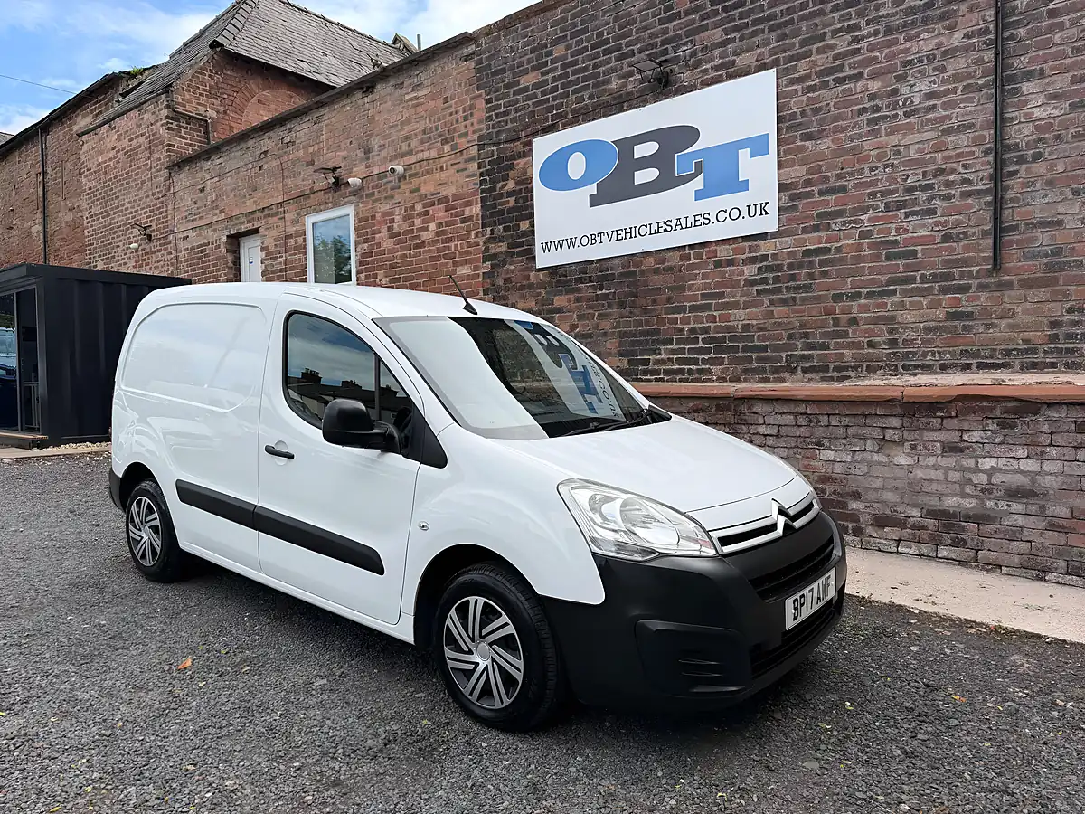 Used 2017 Citroen Berlingo 625 Enterprise Blue White - Front View