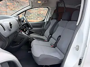 Used 2017 Citroen Berlingo 625 Enterprise Blue White - Interior and Exterior details 10
