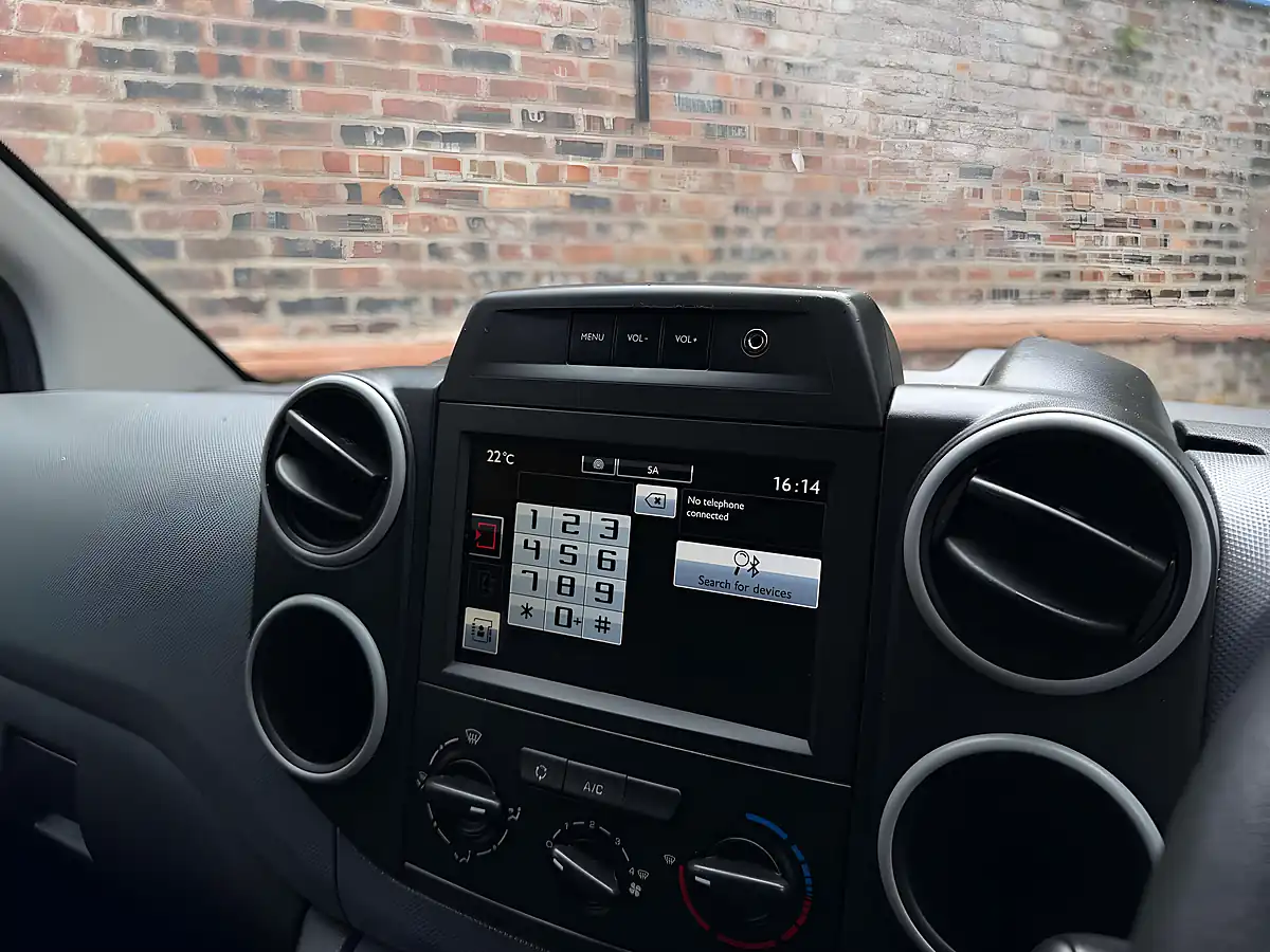Used 2017 Citroen Berlingo 625 Enterprise Blue White - Interior and Exterior details 11