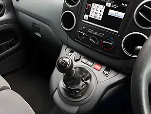 Used 2017 Citroen Berlingo 625 Enterprise Blue White - Interior and Exterior details 12