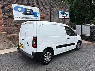 Used 2017 Citroen Berlingo 625 Enterprise Blue White - Interior and Exterior details 3