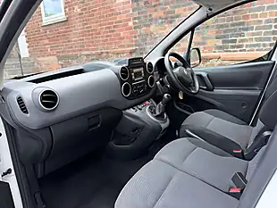 Used 2017 Citroen Berlingo 625 Enterprise Blue White - Interior and Exterior details 9