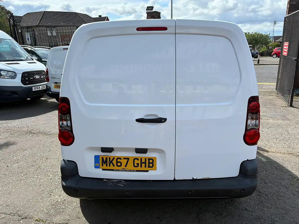Used 2017 Citroen Berlingo 625 Enterprise Panel Van White - Interior and Exterior details 3