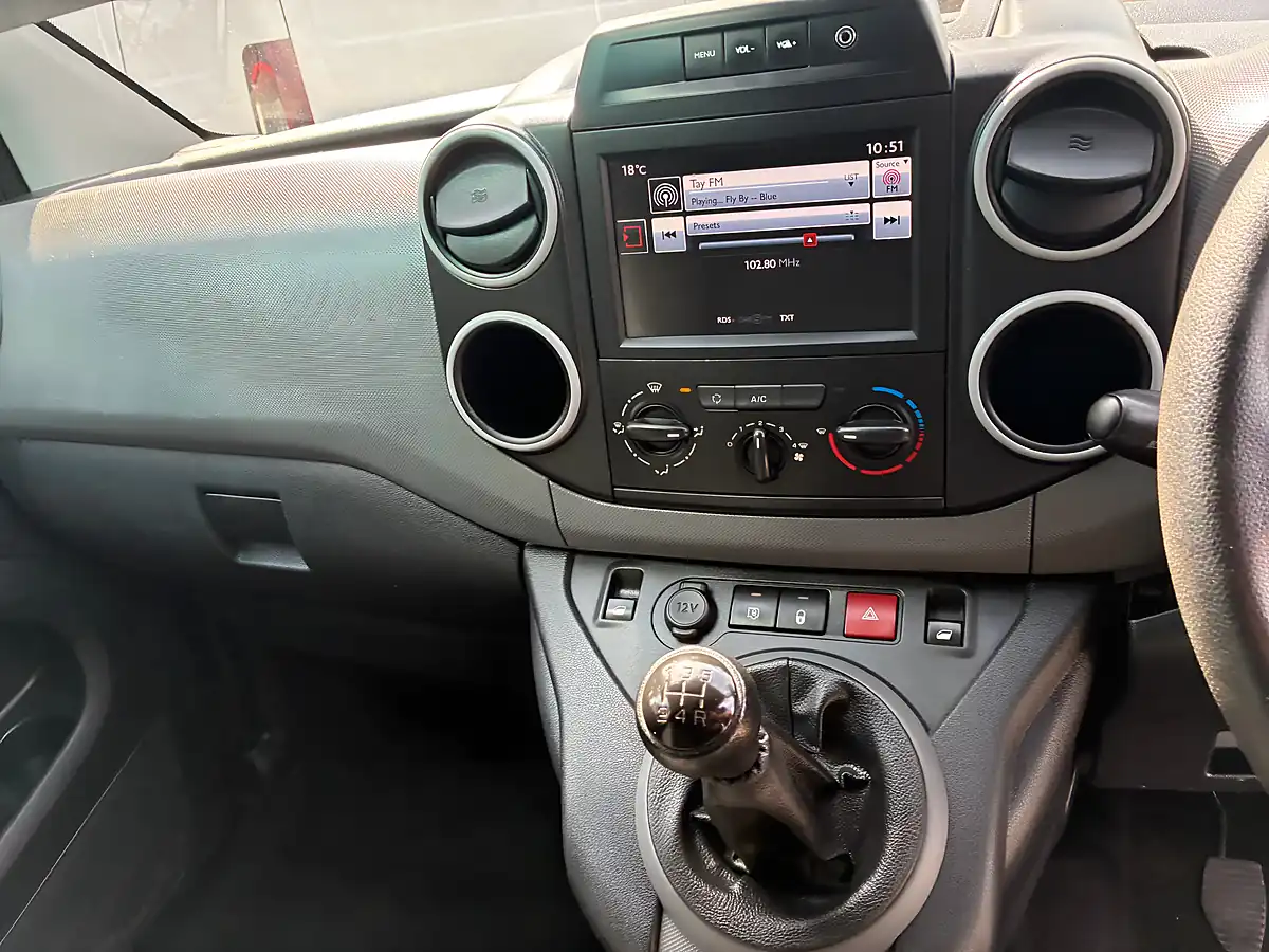 Used 2017 Citroen Berlingo 625 Enterprise Panel Van White - Interior and Exterior details 6