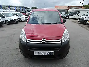Used 2017 Citroen Berlingo 625 Lx Red - Interior and Exterior details 12