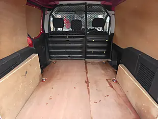 Used 2017 Citroen Berlingo 625 Lx Red - Interior and Exterior details 3