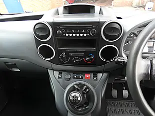 Used 2017 Citroen Berlingo 625 Lx Red - Interior and Exterior details 8
