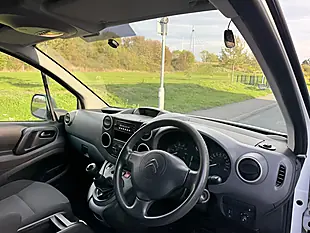 Used 2017 Citroen Berlingo 625 X L1 White - Interior and Exterior details 14