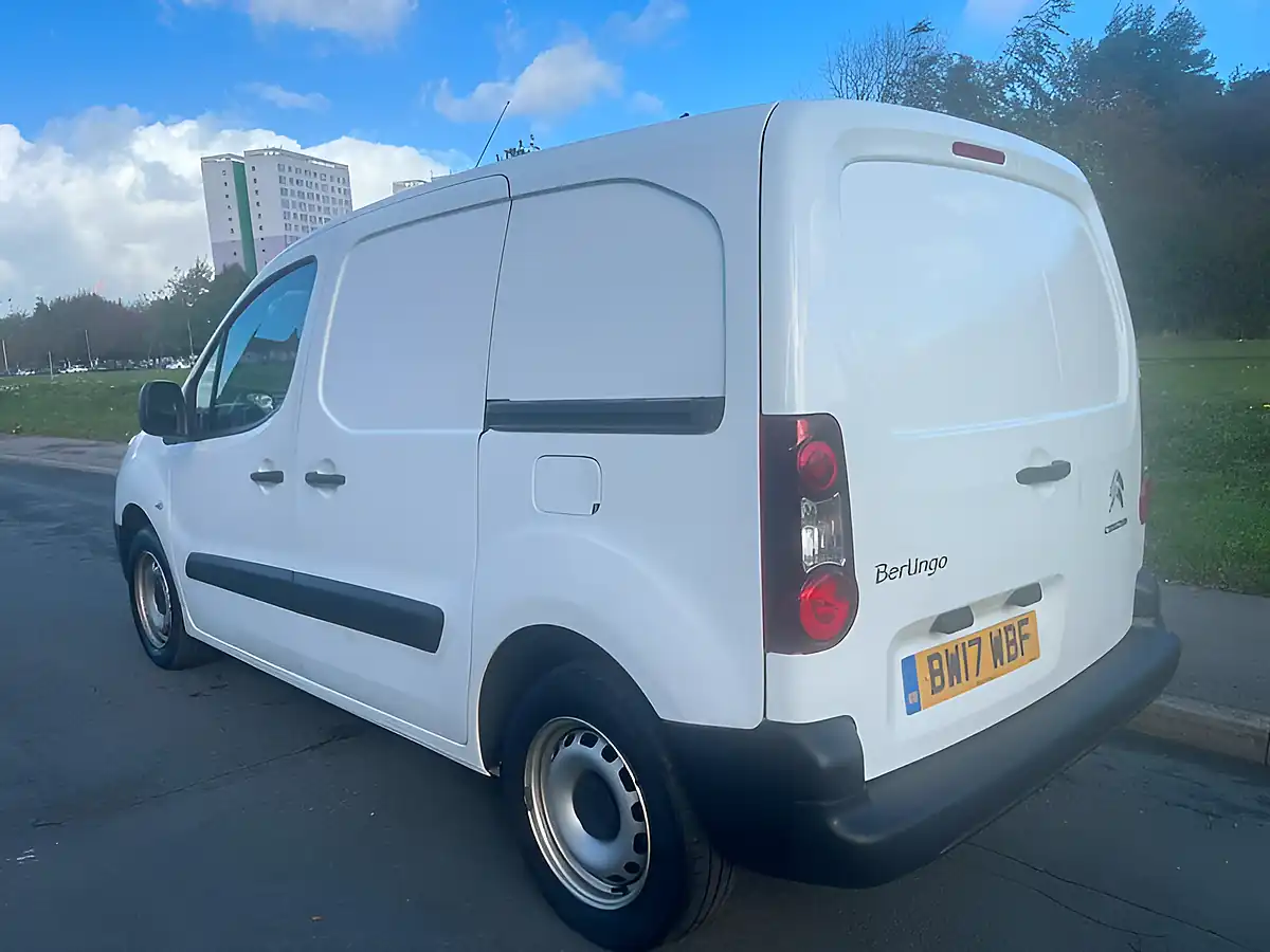 Used 2017 Citroen Berlingo 625 X L1 White - Interior and Exterior details 3