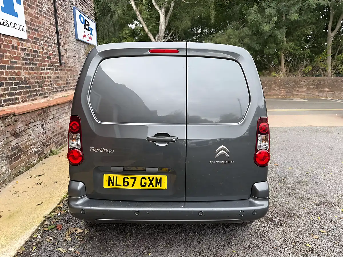 Used 2017 Citroen Berlingo 850 Enterprise Blue Grey - Interior and Exterior details 4
