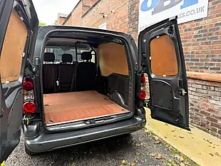 Used 2017 Citroen Berlingo 850 Enterprise Blue Grey - Interior and Exterior details 9