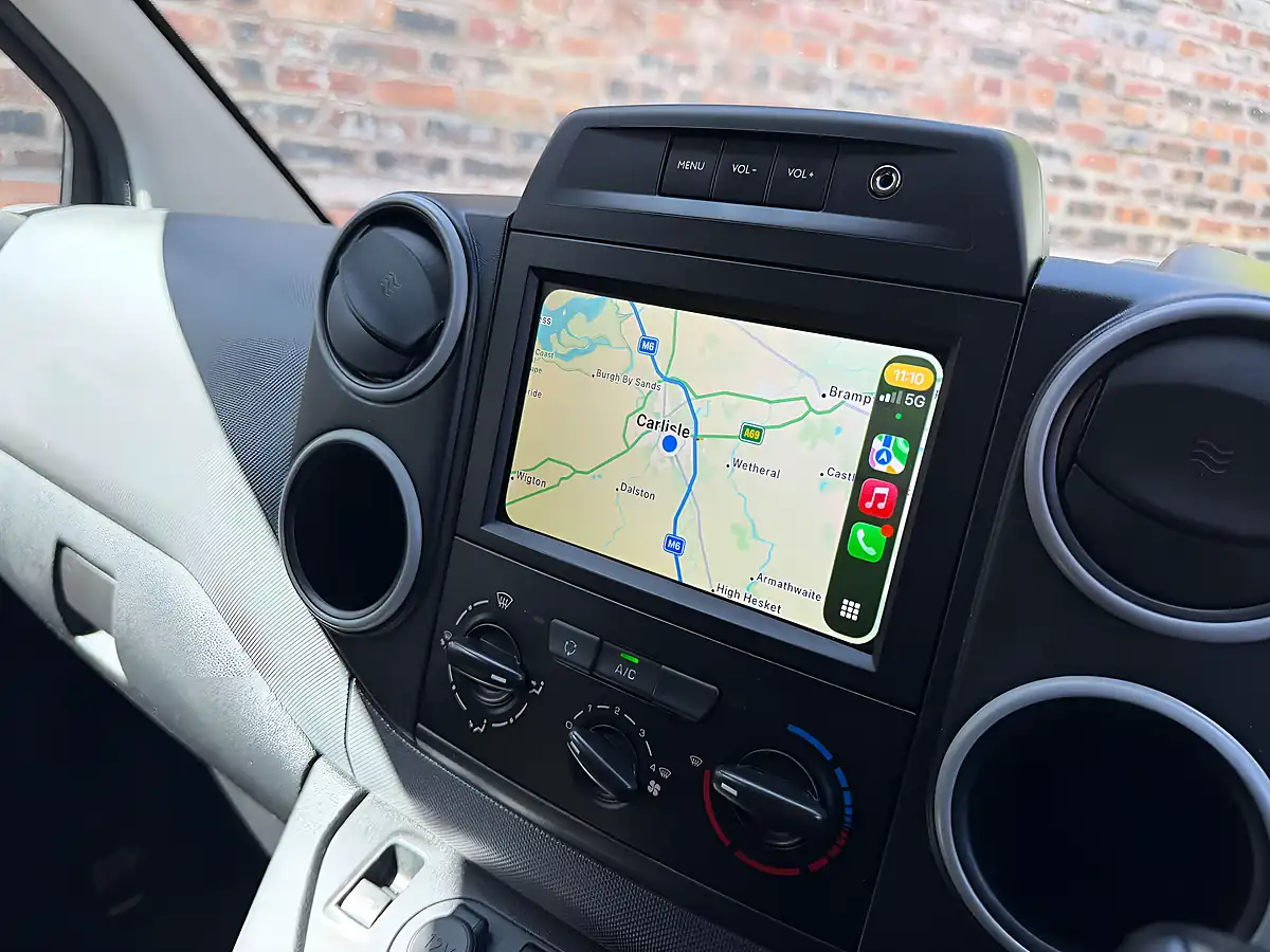 Used 2017 Citroen Berlingo 850 Enterprise Blue White - Interior and Exterior details 12