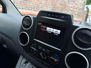 Used 2017 Citroen Berlingo 850 Enterprise Blue White - Interior and Exterior details 14