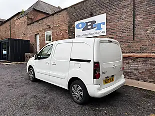Used 2017 Citroen Berlingo 850 Enterprise Blue White - Interior and Exterior details 6