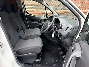 Used 2017 Citroen Berlingo 850 Enterprise Blue White - Interior and Exterior details 7