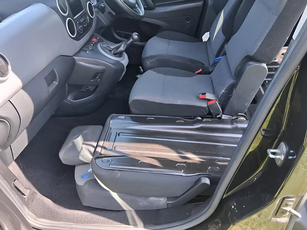 Used 2017 Citroen Berlingo Enterprise Black - Interior and Exterior details 11