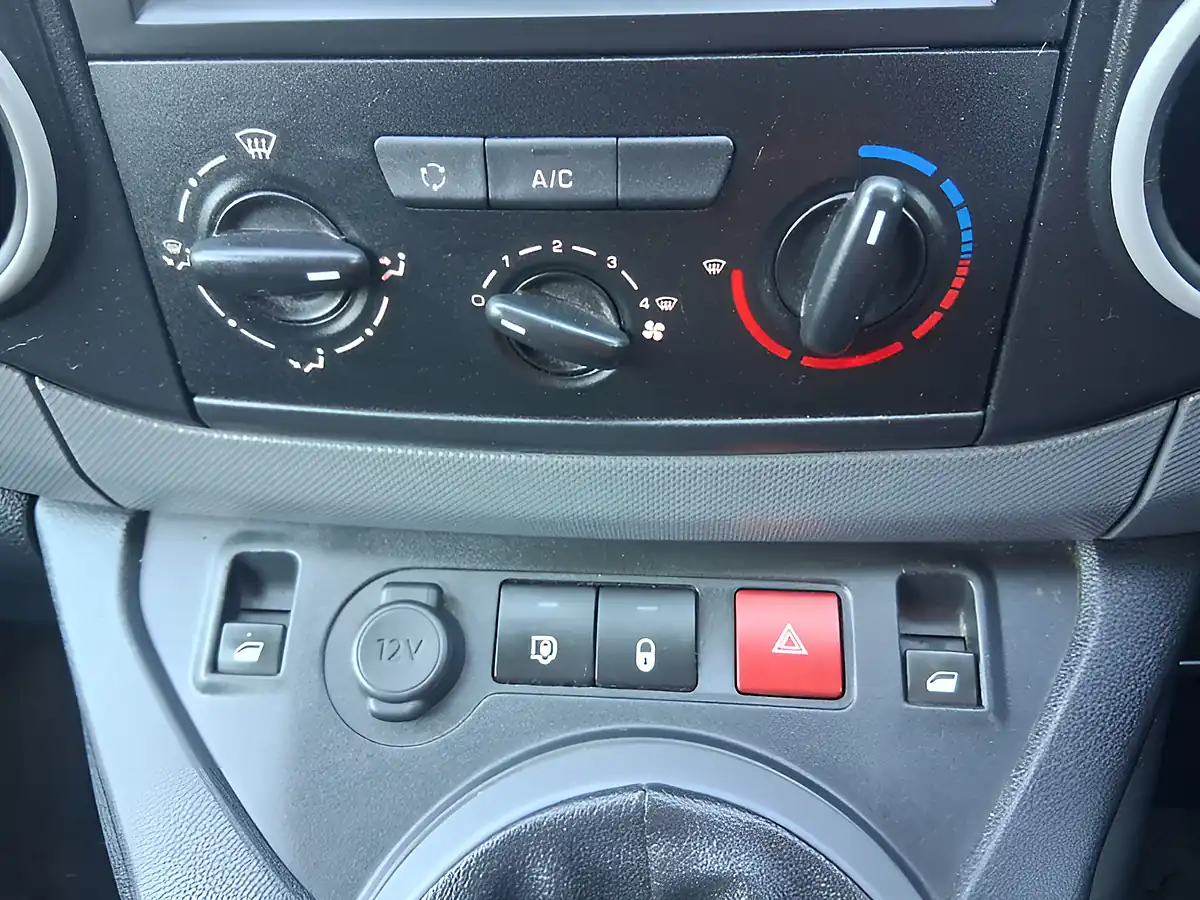 Used 2017 Citroen Berlingo Enterprise Black - Interior and Exterior details 14