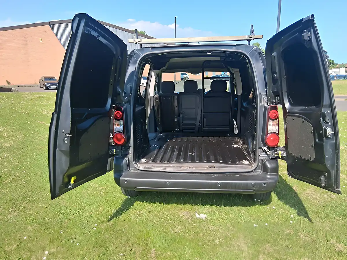Used 2017 Citroen Berlingo Enterprise Black - Interior and Exterior details 9