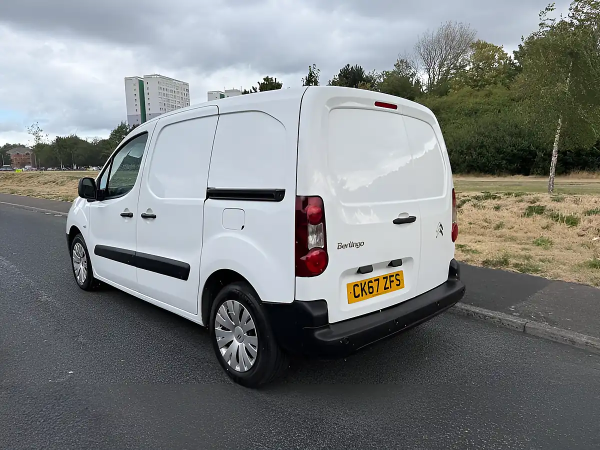 Used 2017 Citroen Berlingo Enterprise L1 White - Interior and Exterior details 4
