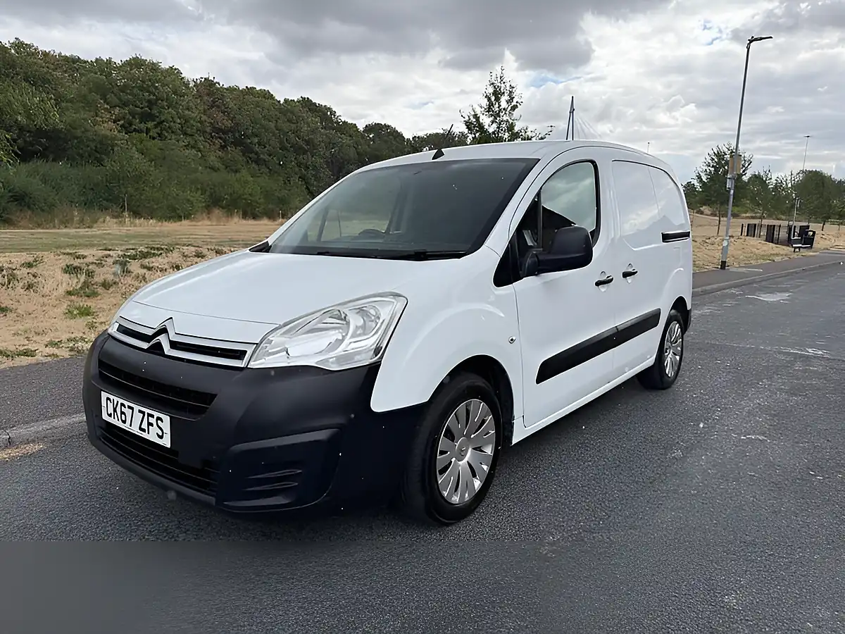 Used 2017 Citroen Berlingo Enterprise L1 White - Interior and Exterior details 6