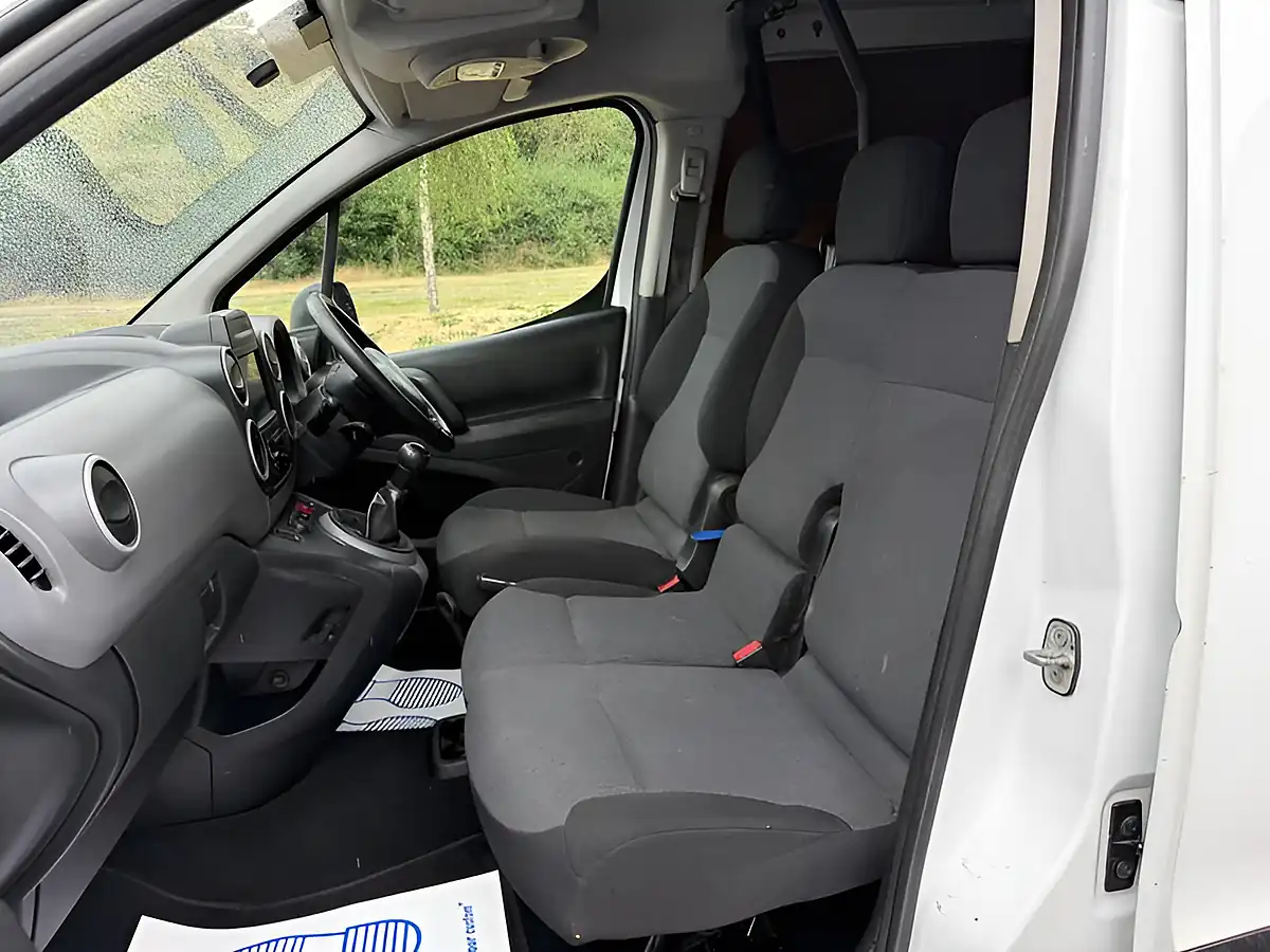 Used 2017 Citroen Berlingo Enterprise L1 White - Interior and Exterior details 8