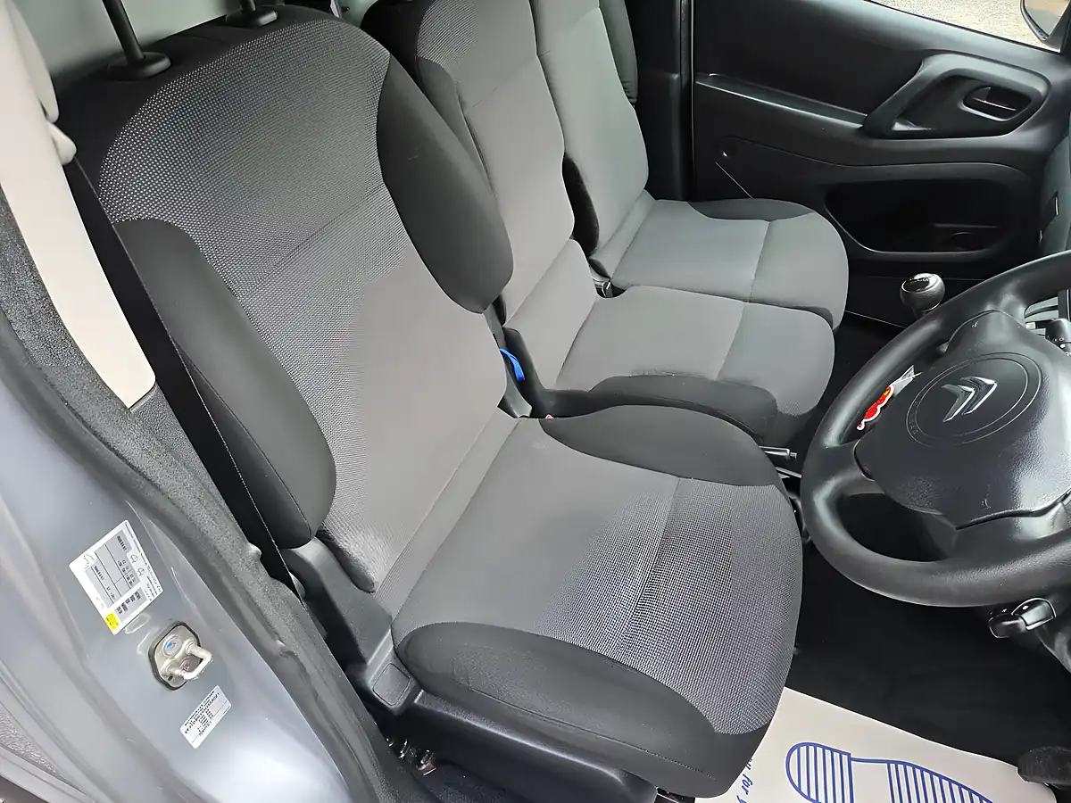 Used 2017 Citroen Berlingo Enterprise Silver - Interior and Exterior details 17