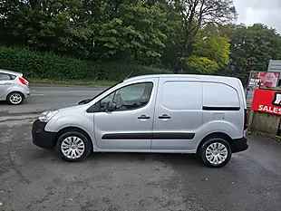 Used 2017 Citroen Berlingo Enterprise Silver - Interior and Exterior details 4