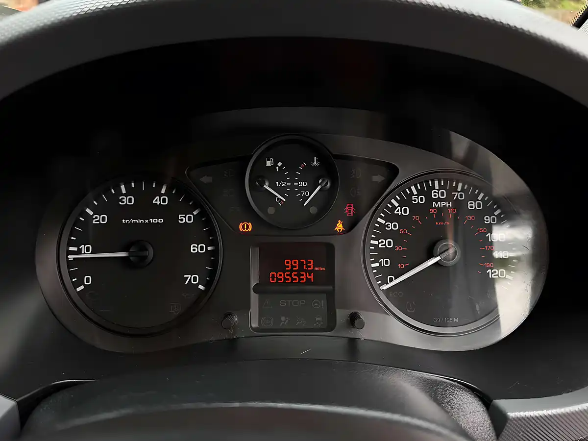 Used 2017 Citroen Berlingo Enterprise White - Interior and Exterior details 15