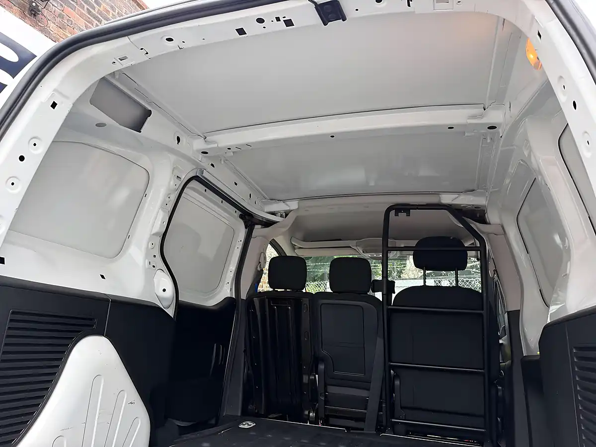 Used 2017 Citroen Berlingo Enterprise White - Interior and Exterior details 17