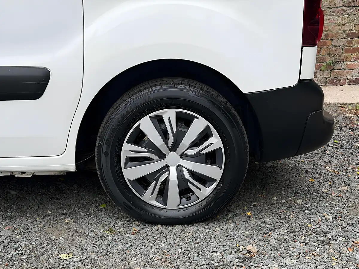 Used 2017 Citroen Berlingo Enterprise White - Interior and Exterior details 18