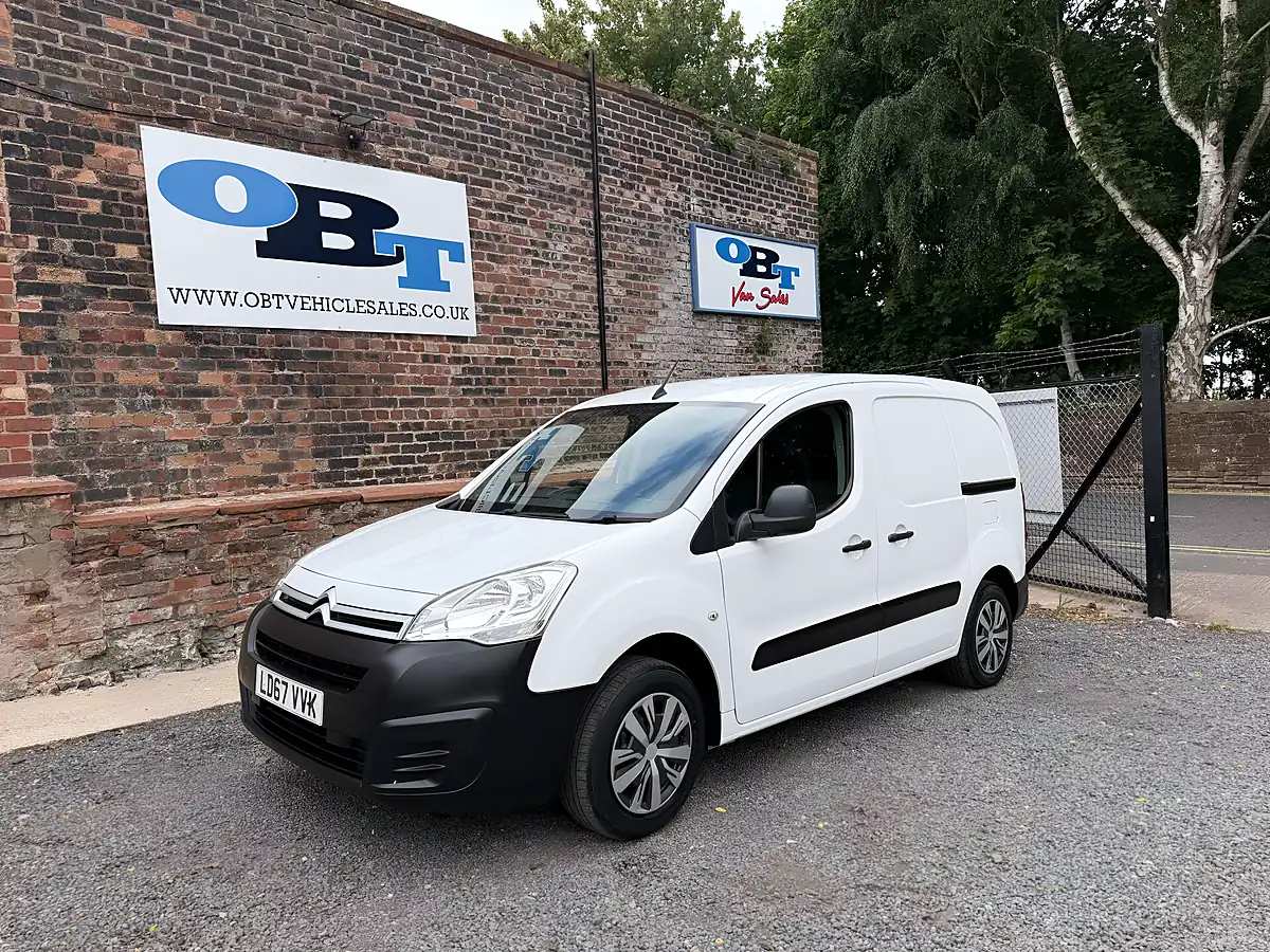 Used 2017 Citroen Berlingo Enterprise White - Interior and Exterior details 4