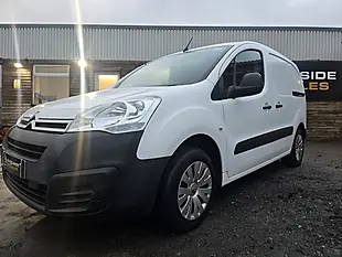 Used 2017 Citroen Berlingo Enterprise White - Interior and Exterior details 4