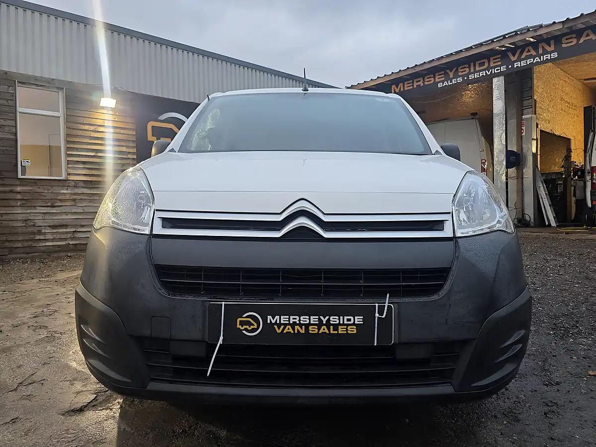 Used 2017 Citroen Berlingo Enterprise White - Interior and Exterior details 6