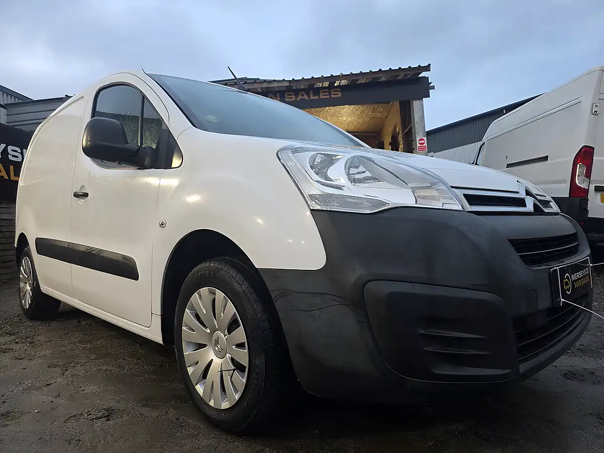 Used 2017 Citroen Berlingo Enterprise White - Interior and Exterior details 7